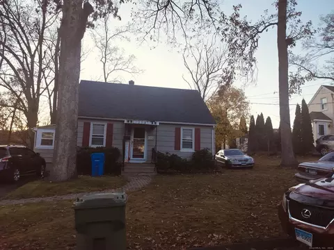 123 Garfield Rd, Bristol, CT 06010