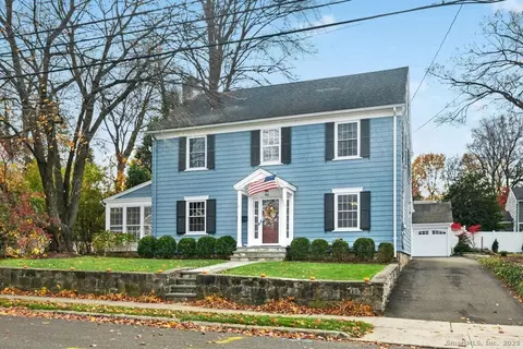 12 Merrill Rd, Norwalk, CT 06851