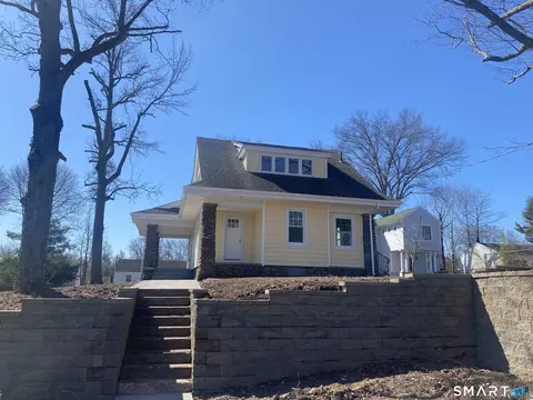 86 Foote St, Hamden, CT 06517
