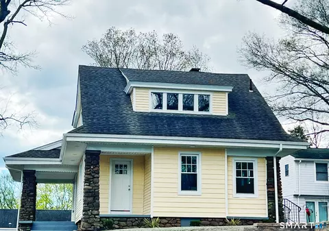 86 Foote St, Hamden, CT 06517