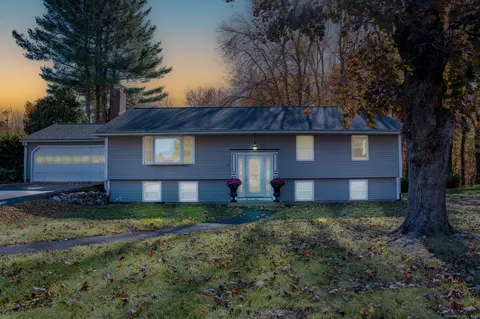 3 Cynthia Cir, Enfield, CT 06082