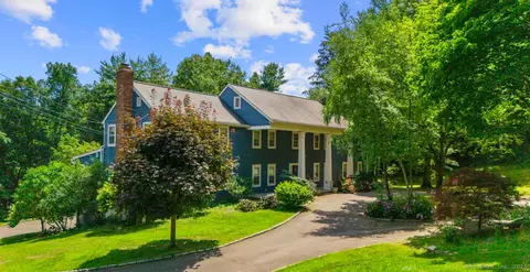 42 Sturbridge Hill Rd, New Canaan, CT 06840