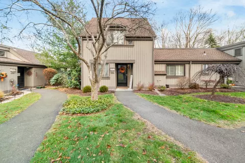 723 Heritage Vlg #A, Southbury, CT 06488