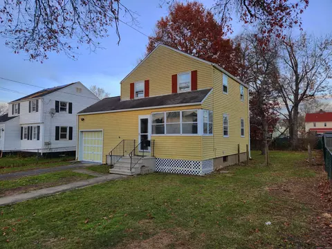 218 Saybrooke St, Hartford, CT 06106