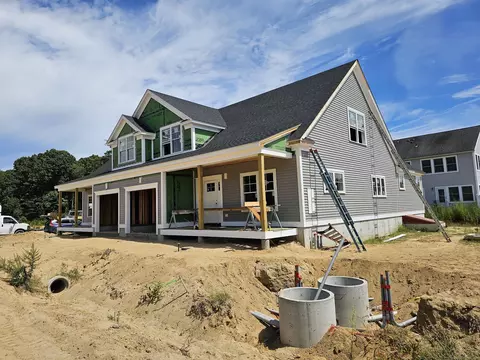 Exterior - 151 153 East Main St #32, Clinton, CT 06413 photo 5 of 5