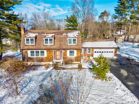 47 Long View Dr, Simsbury, CT 06070