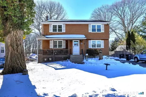 190 Maplewood Ave, Milford, CT 06460