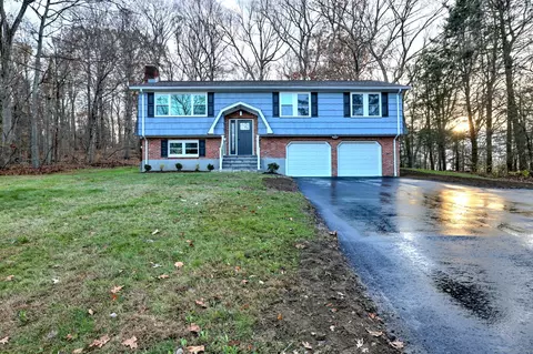 5 Robert Frost Dr, Shelton, CT 06484