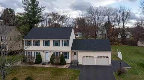 9 Milo Peck Ln, Windsor, CT 06095