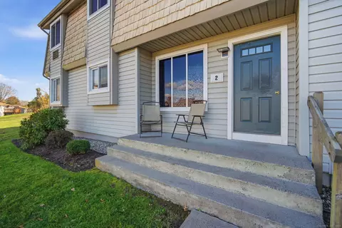 2 Carillon Dr #D, Rocky Hill, CT 06067