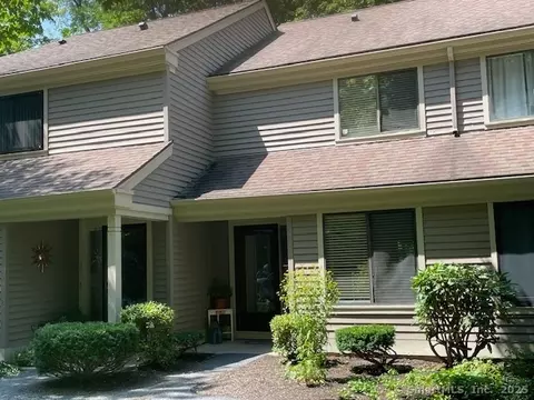 45 Riveredge Dr #45, Winchester, CT 06098