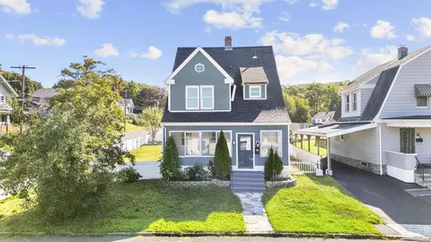 4 Culver Ct, Naugatuck, CT 06770