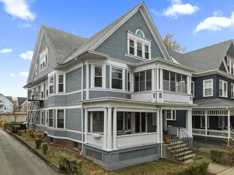 136 Edwards St, New Haven, CT 06511