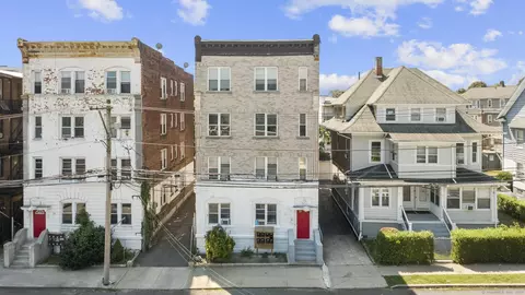 31 Whittier St, Bridgeport, CT 06605