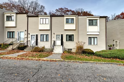715 Frenchtown Rd #31, Bridgeport, CT 06606