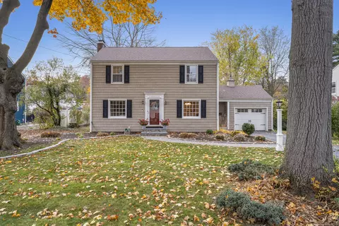 43 Spring Ln, West Hartford, CT 06107