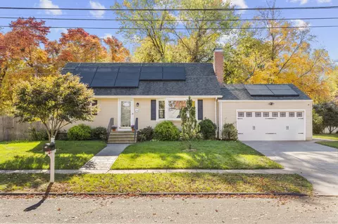 30 Bulmer Dr, Stratford, CT 06614