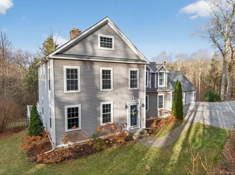 86 Bsullak Rd, Barkhamsted, CT 06063