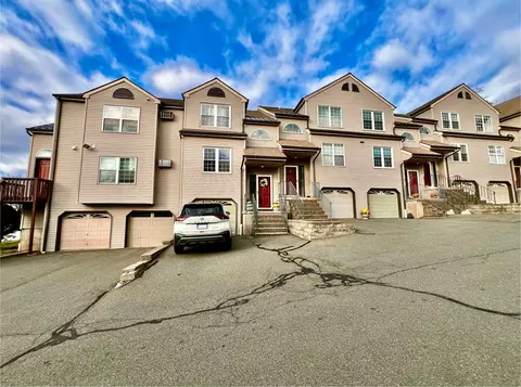 782 Oronoke Rd #27, Waterbury, CT 06708