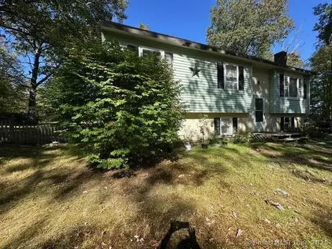 76 S Windham Rd, Windham, CT 06226
