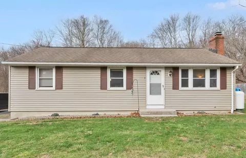 5 Thomas Dr, Stafford Springs, CT 06076