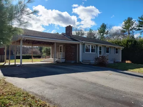 30 Lyon Rd, Woodstock, CT 06282