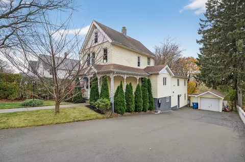444 Woodward Ave, New Haven, CT 06512