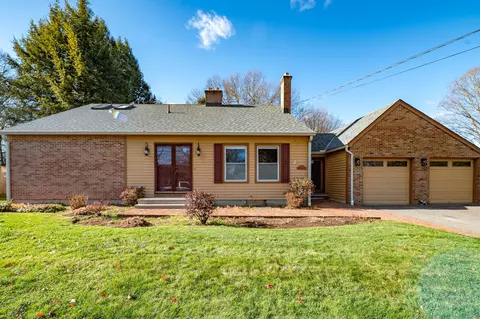 975 Wolf Hill Rd, Cheshire, CT 06410