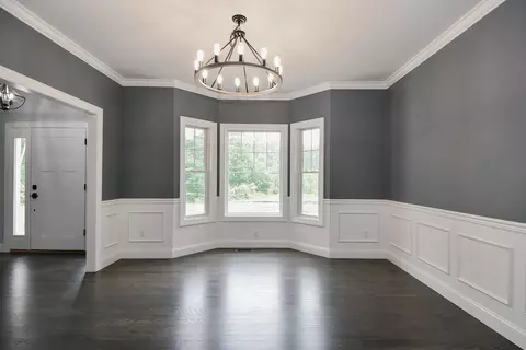 Living - 155 Old Common Rd, Wethersfield, CT 06109 photo 1 of 4