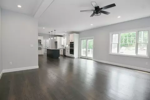 Living - 155 Old Common Rd, Wethersfield, CT 06109 photo 4 of 4
