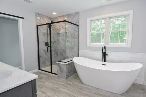 Bath - 155 Old Common Rd, Wethersfield, CT 06109 photo 2 of 2
