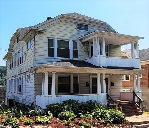 78 Tudor St, Waterbury, CT 06704