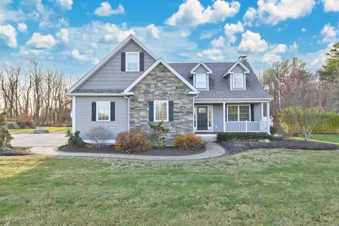 29 Windswept Ln, Mansfield, CT 06268