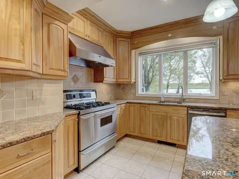 Kitchen - 501 Highland St, Wethersfield, CT 06109 photo 4 of 4