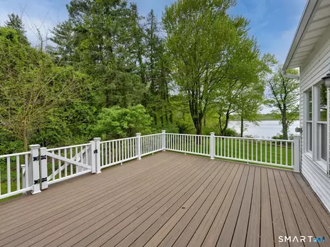 Exterior - 501 Highland St, Wethersfield, CT 06109 photo 5 of 6