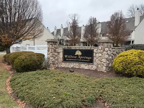 250 Willow Spgs #250, New Milford, CT 06776