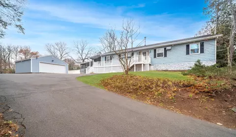 127 Cook Hill Rd, Wallingford, CT 06492