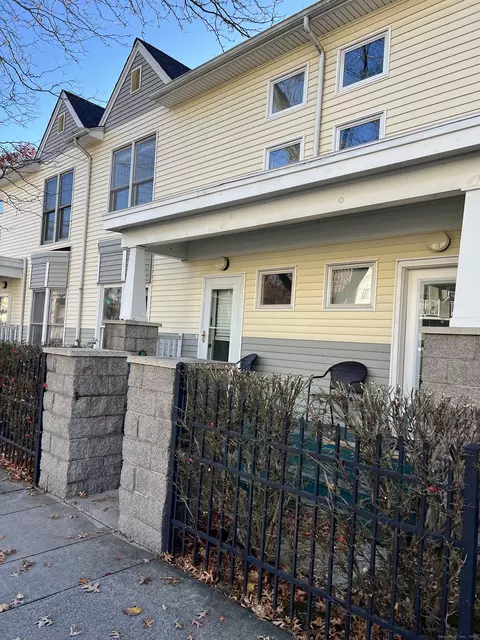 130 Winchester Ave #103, New Haven, CT 06511