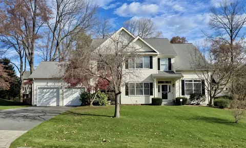 164 Centennial Dr, Milford, CT 06461