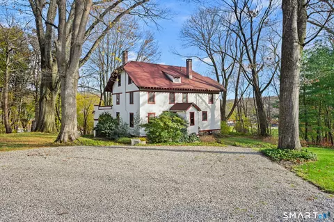 32 Catalpa Rd, Wilton, CT 06897