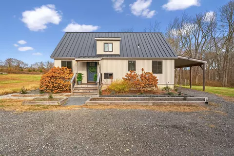 21 Upper Walnut Hill Rd # R, East Lyme, CT 06333