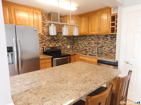 38 Padanaram Ave #1, Danbury, CT 06811