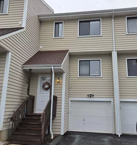 335 Monticello Dr #335, Branford, CT 06405