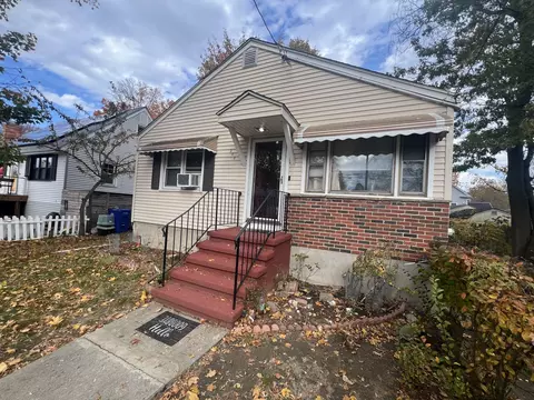208 Harding Ave, Stratford, CT 06615