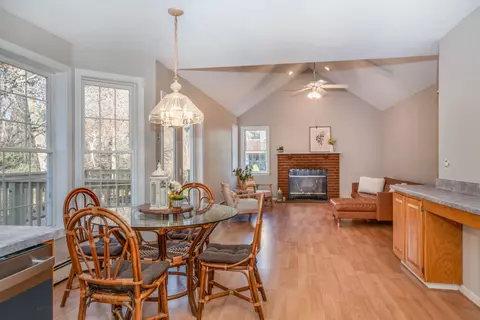 108 Folly Brook Ln, Manchester, CT 06040
