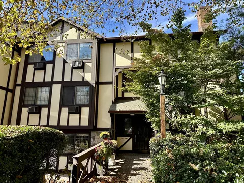 50 Aiken St #241, Norwalk, CT 06851