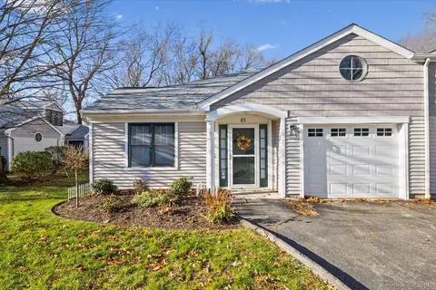 83 Red Cedar Cir #83, Orange, CT 06477