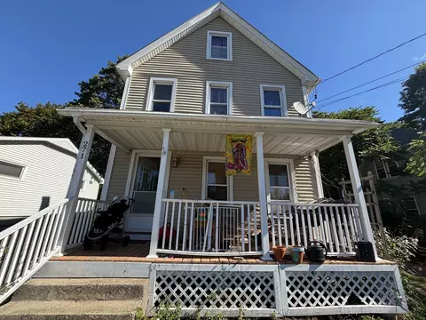 271 Crystal Ave, New London, CT 06320