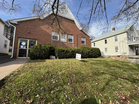 565 High St, Middletown, CT 06457