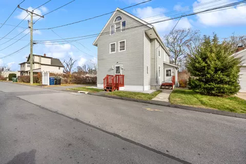 15 Woodside Ln, Terryville, CT 06786